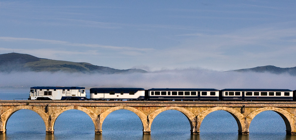 El transcantabrico Gran Train in Spain – Luxury trains in Spain Train El Transcantabrico, Al Andalus